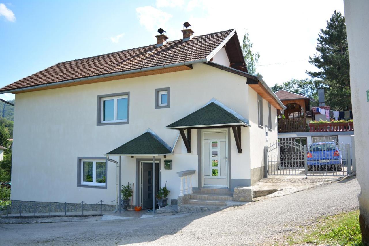 Apartman Adna Kulen Vakuf Kültér fotó